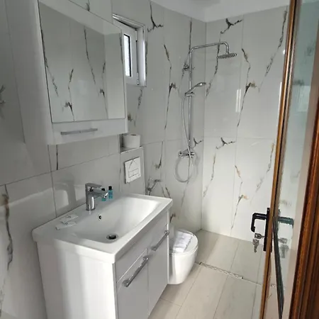 Apartment Zeqo Muka Ksamil