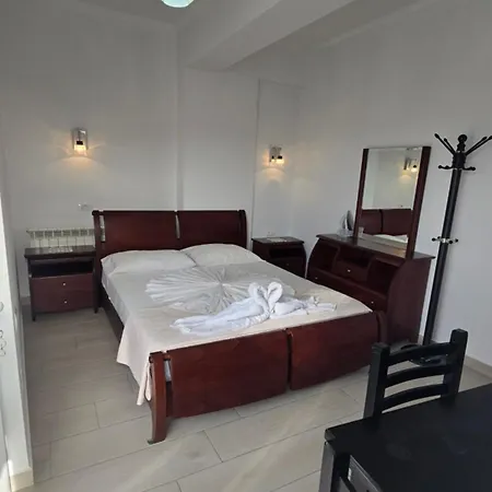 Zeqo Muka Apartment